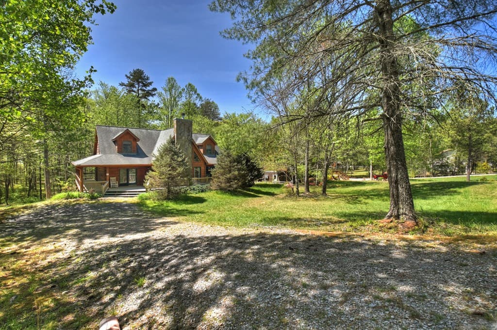 76 E Bevan Lane, Blue Ridge GA 30513 - Photo