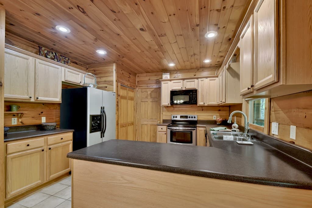 76 E Bevan Lane, Blue Ridge GA 30513 - Photo