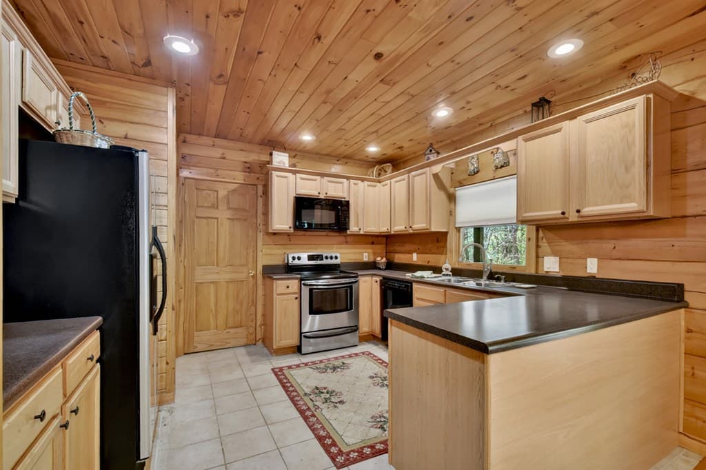 76 E Bevan Lane, Blue Ridge GA 30513 - Photo