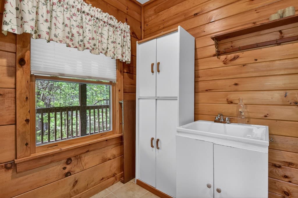76 E Bevan Lane, Blue Ridge GA 30513 - Photo
