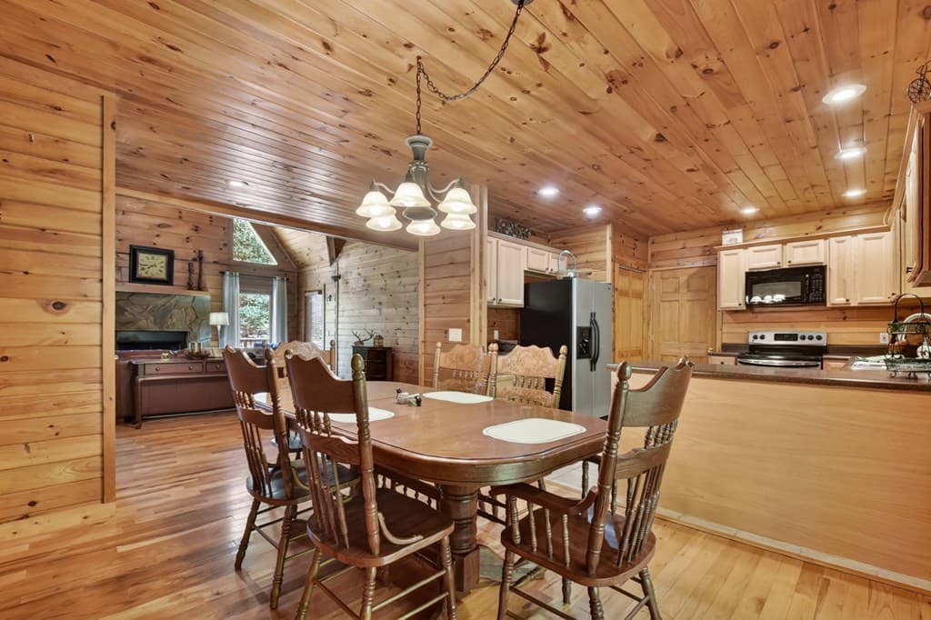 76 E Bevan Lane, Blue Ridge GA 30513 - Photo