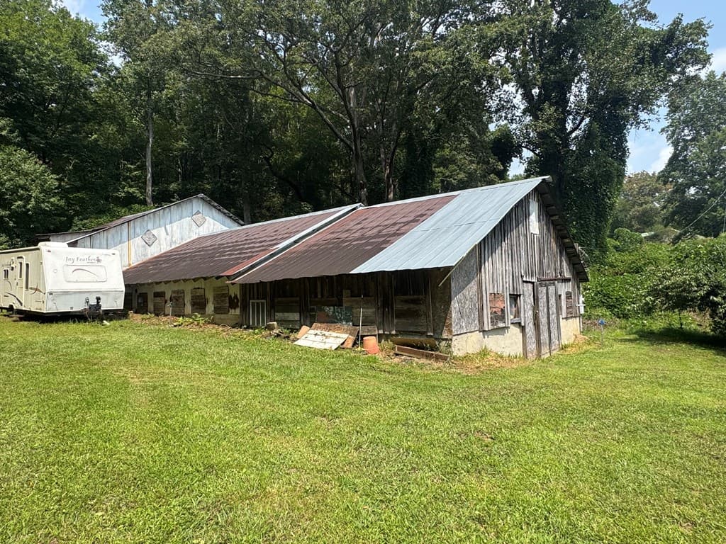 81 Doxol Street, Blue Ridge GA 30513 - Photo