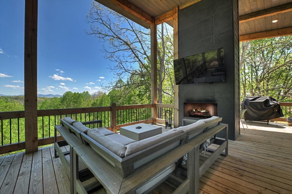315 Blue Berry Ridge, Morganton GA 30560 - Photo