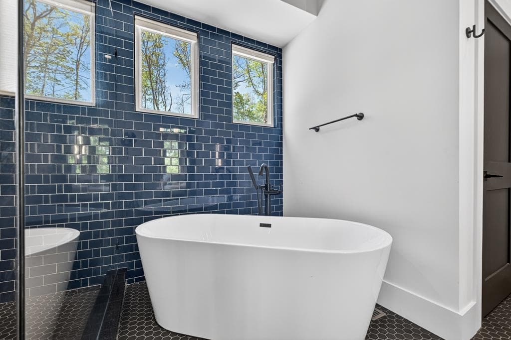315 Blue Berry Ridge, Morganton GA 30560 - Photo