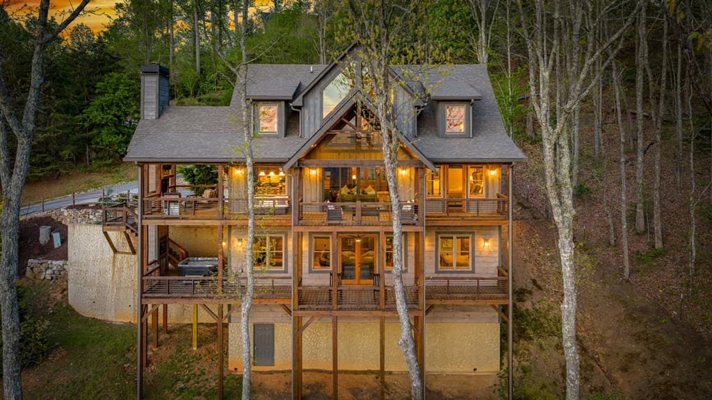 608 Blue Ridge Heights Drive, Blue Ridge GA 30513 - Photo