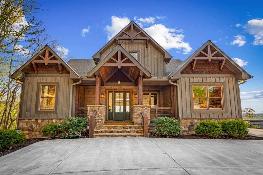 608 Blue Ridge Heights Drive, Blue Ridge GA 30513 - Photo