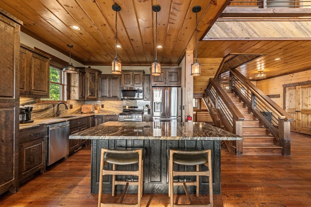 608 Blue Ridge Heights Drive, Blue Ridge GA 30513 - Photo