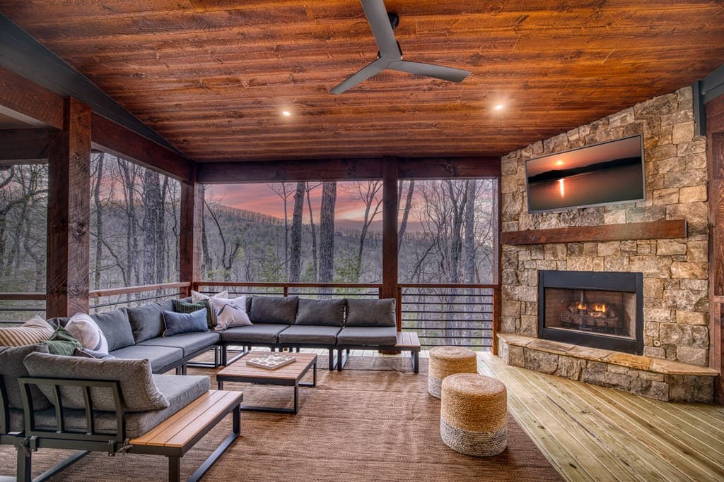 1160 Mangums Trail, Blue Ridge GA 30513 - Photo