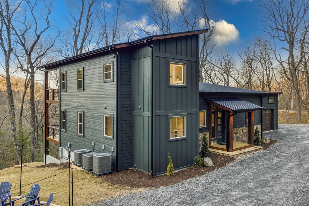 1160 Mangums Trail, Blue Ridge GA 30513 - Photo
