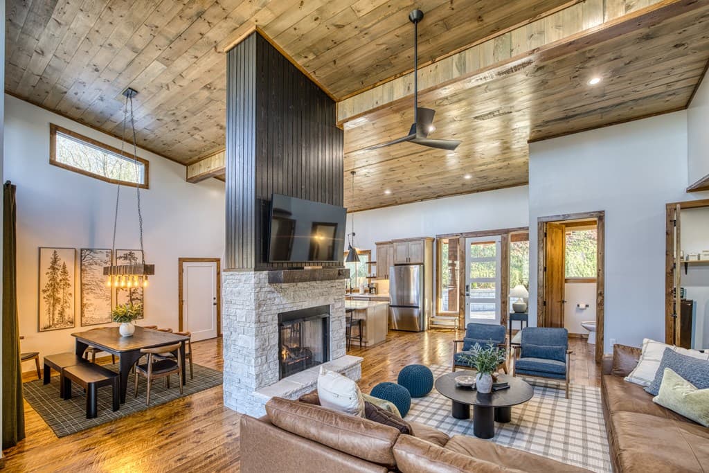 1160 Mangums Trail, Blue Ridge GA 30513 - Photo
