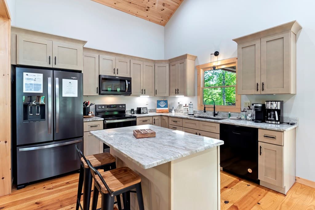 66 Ross Drive, Mineral Bluff GA 30559 - Photo