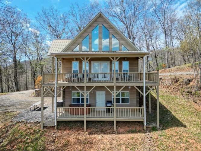 520 Sahkanaga Drive, Murphy NC 28906 - Photo