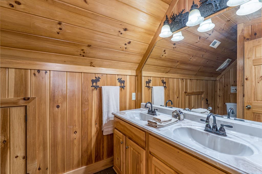 165 Riverview Drive, Robbinsville NC 28771 - Photo