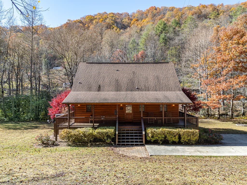 165 Riverview Drive, Robbinsville NC 28771 - Photo