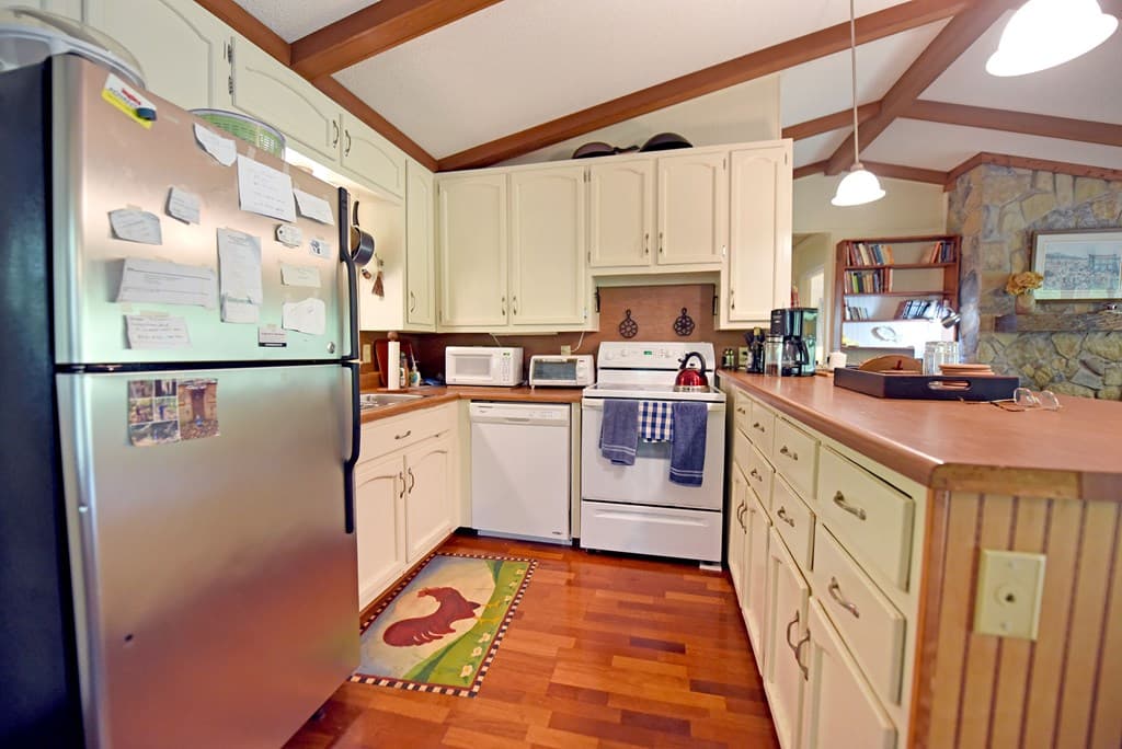 66 Pine Ridge Court, Ellijay GA 30536 - Photo