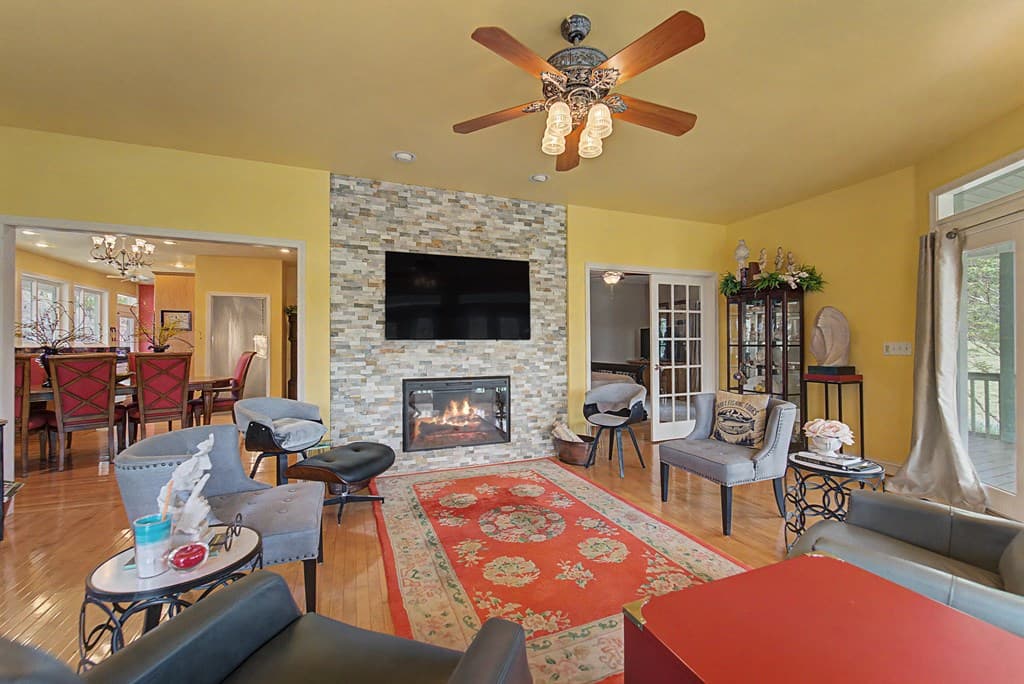 218 Lakeshore Drive, Hayesville NC 28904 - Photo