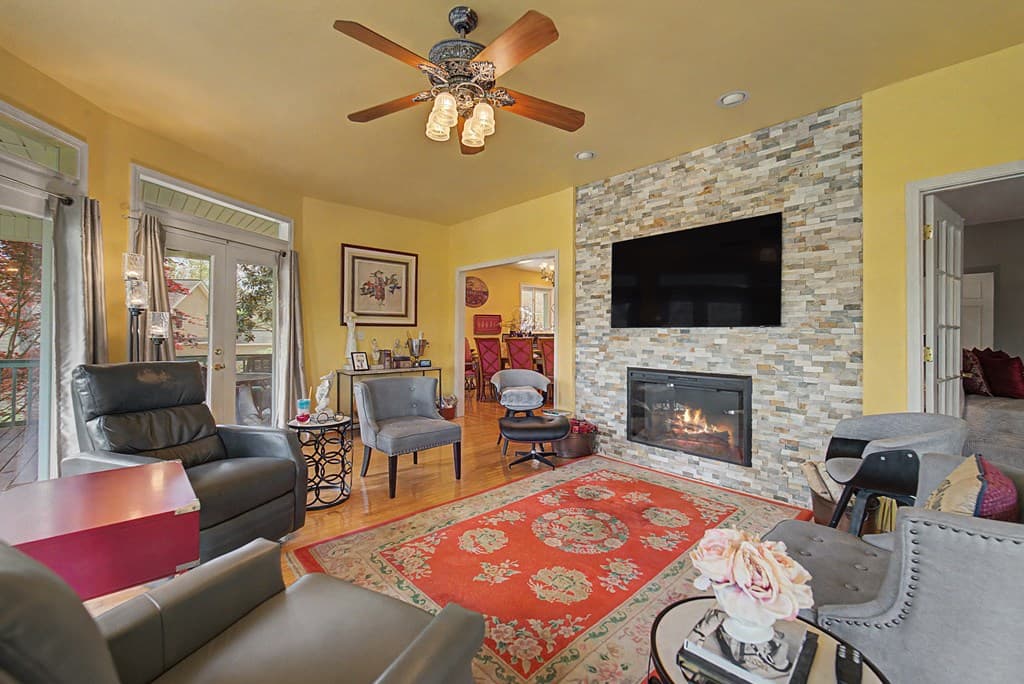 218 Lakeshore Drive, Hayesville NC 28904 - Photo
