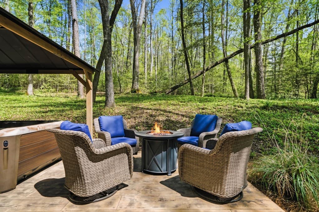 10758 Chatsworth Hwy, Ellijay GA 30540 - Photo