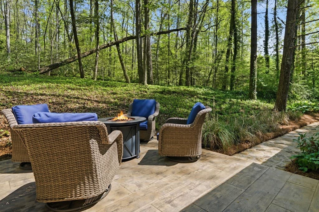 10758 Chatsworth Hwy, Ellijay GA 30540 - Photo