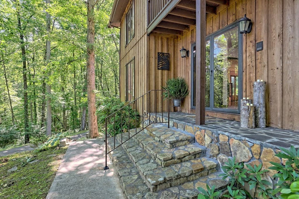 192 Brookwood Drive, Blairsville GA 30512 - Photo