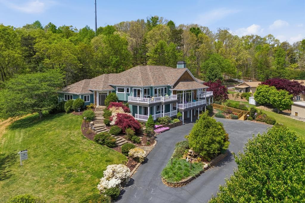 1526 Cedar View Lane, Hiawassee GA 30546 - Primary photo