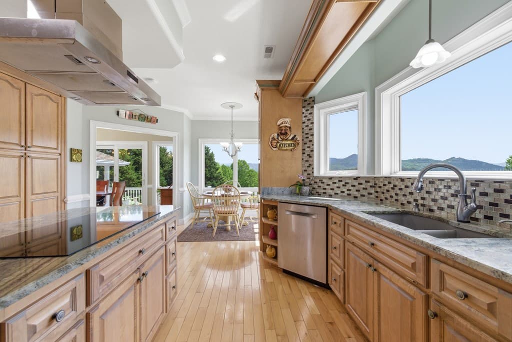 1526 Cedar View Lane, Hiawassee GA 30546 - Photo