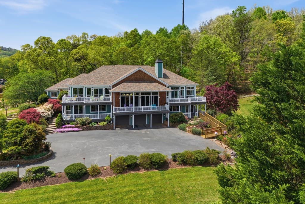 1526 Cedar View Lane, Hiawassee GA 30546 - Photo