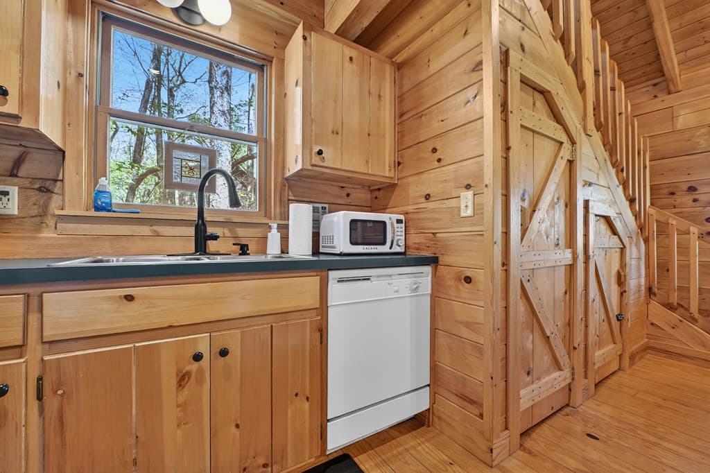 305 Kimbolton Drive, Morganton GA 30560 - Photo