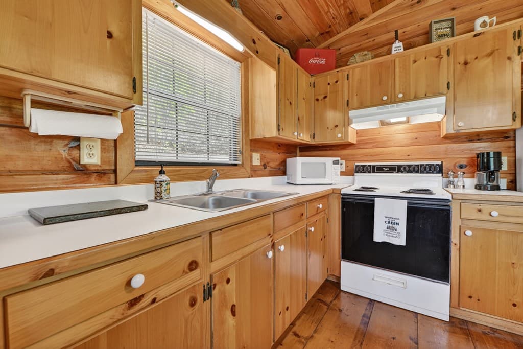 660 Ripshin Mountain Road, Blue Ridge GA 30513 - Photo