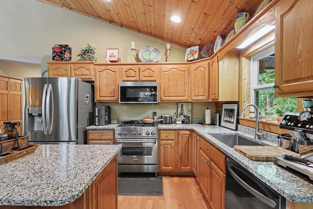 71 Leisure Time Lane, Murphy NC 28906 - Photo