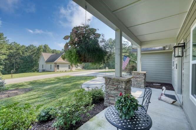345 Loftis Mountain Way, Blairsville GA 30512 - Photo