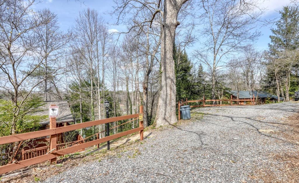 390 Bursey Road, Hiawassee GA 30546 - Photo