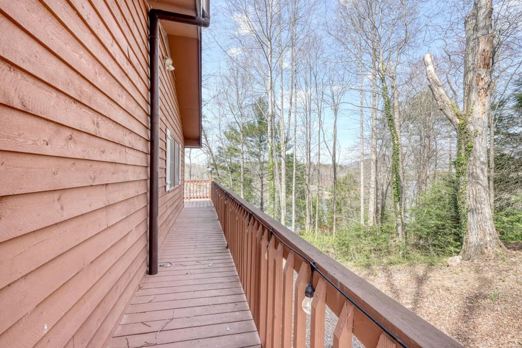 390 Bursey Road, Hiawassee GA 30546 - Photo