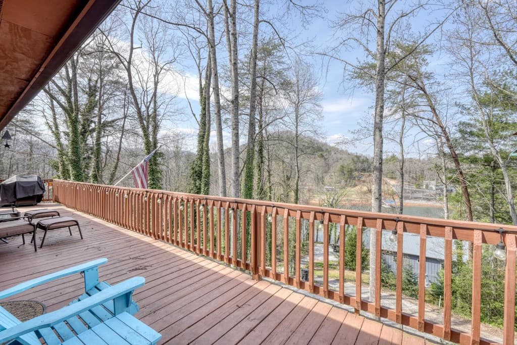 390 Bursey Road, Hiawassee GA 30546 - Photo