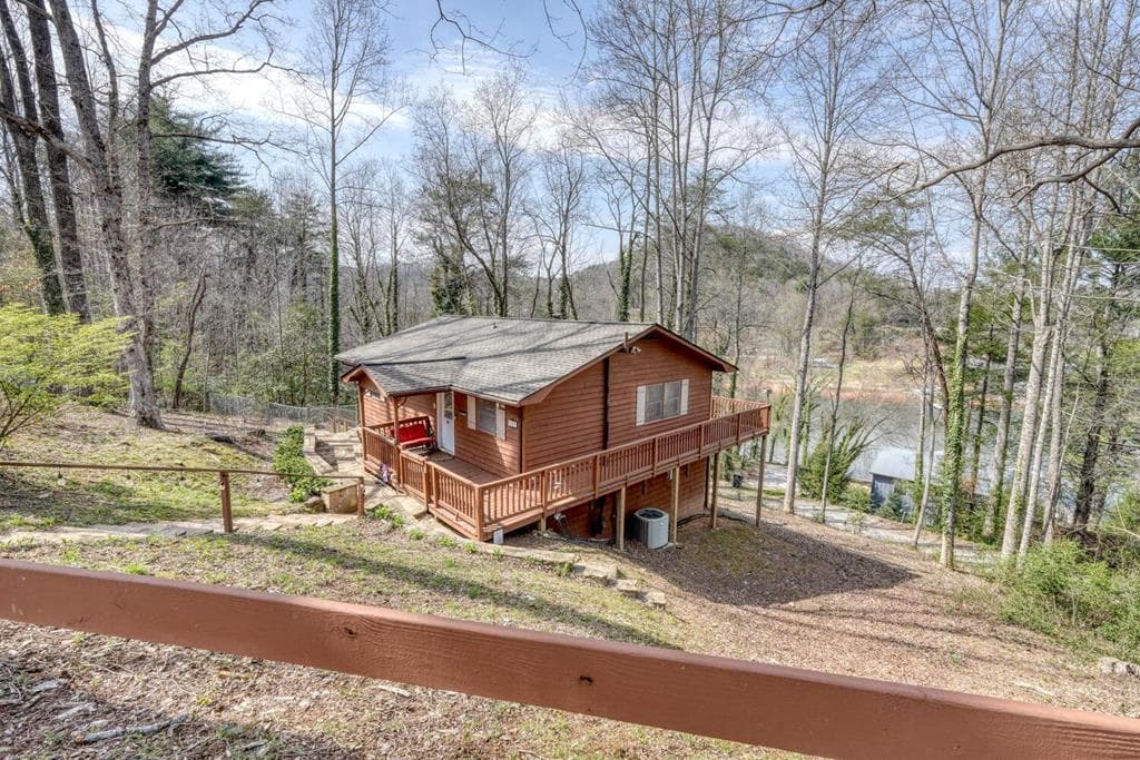 390 Bursey Road, Hiawassee GA 30546 - Primary photo
