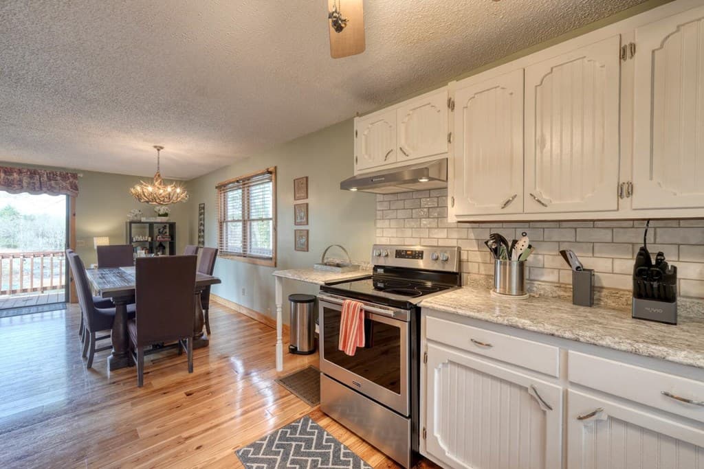 390 Bursey Road, Hiawassee GA 30546 - Photo