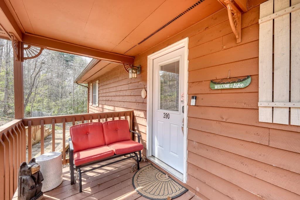 390 Bursey Road, Hiawassee GA 30546 - Photo