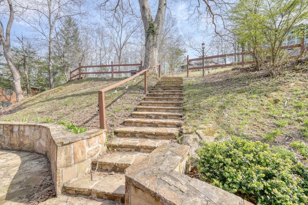 390 Bursey Road, Hiawassee GA 30546 - Photo