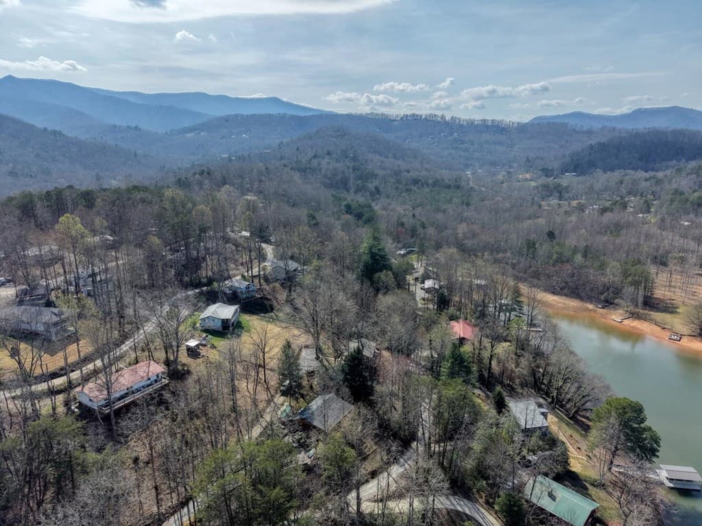 390 Bursey Road, Hiawassee GA 30546 - Photo