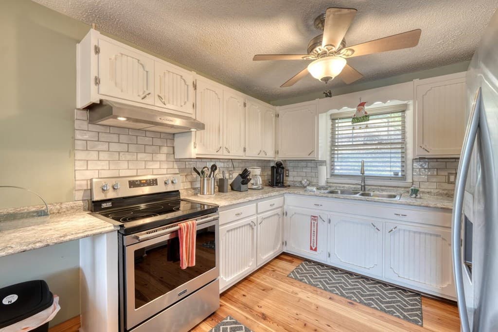 390 Bursey Road, Hiawassee GA 30546 - Photo