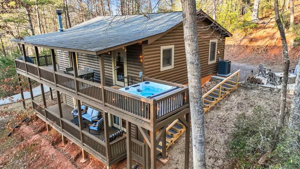 564 Weaver Creek Lane, Blue Ridge GA 30513 - Photo