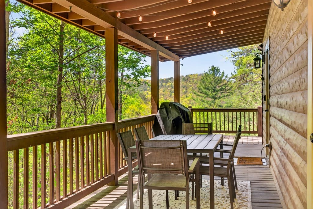 564 Weaver Creek Lane, Blue Ridge GA 30513 - Photo