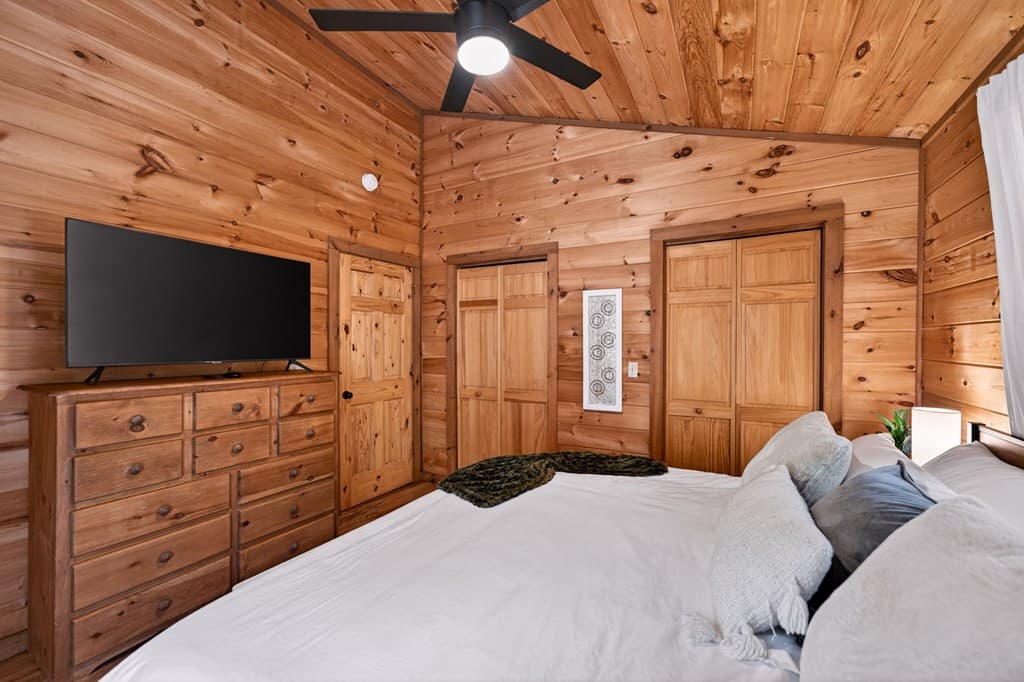 564 Weaver Creek Lane, Blue Ridge GA 30513 - Photo