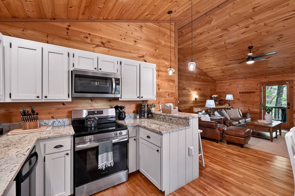 564 Weaver Creek Lane, Blue Ridge GA 30513 - Photo
