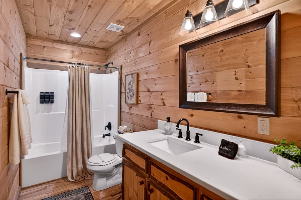 564 Weaver Creek Lane, Blue Ridge GA 30513 - Photo