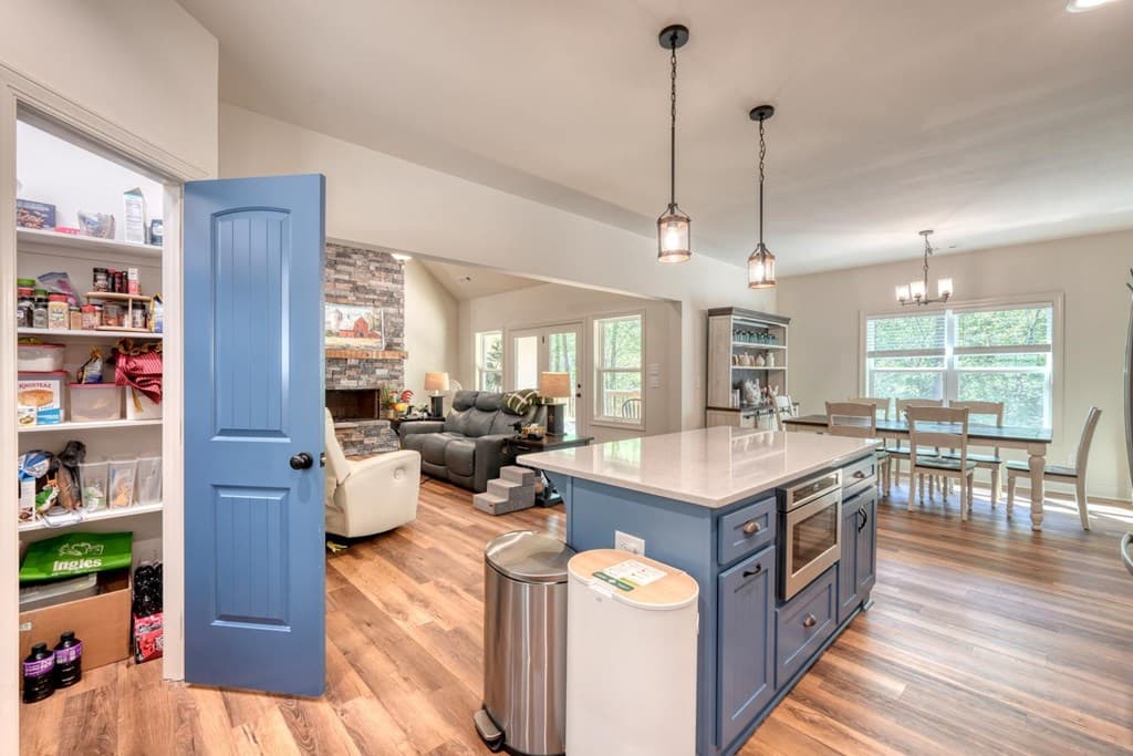 618 S Satsuma Court, Ellijay GA 30540 - Photo