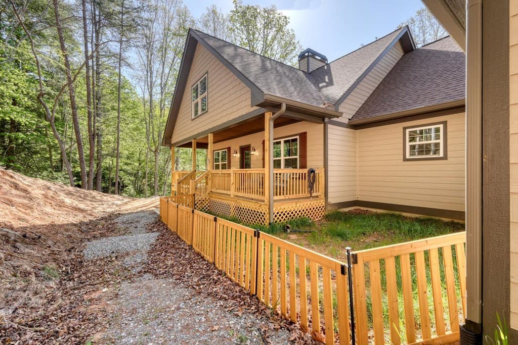 618 S Satsuma Court, Ellijay GA 30540 - Photo