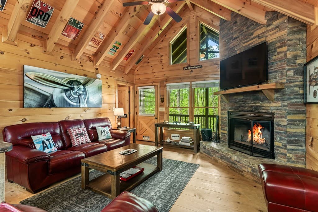 431 Little Bushy Head Road, Blue Ridge GA 30513 - Photo