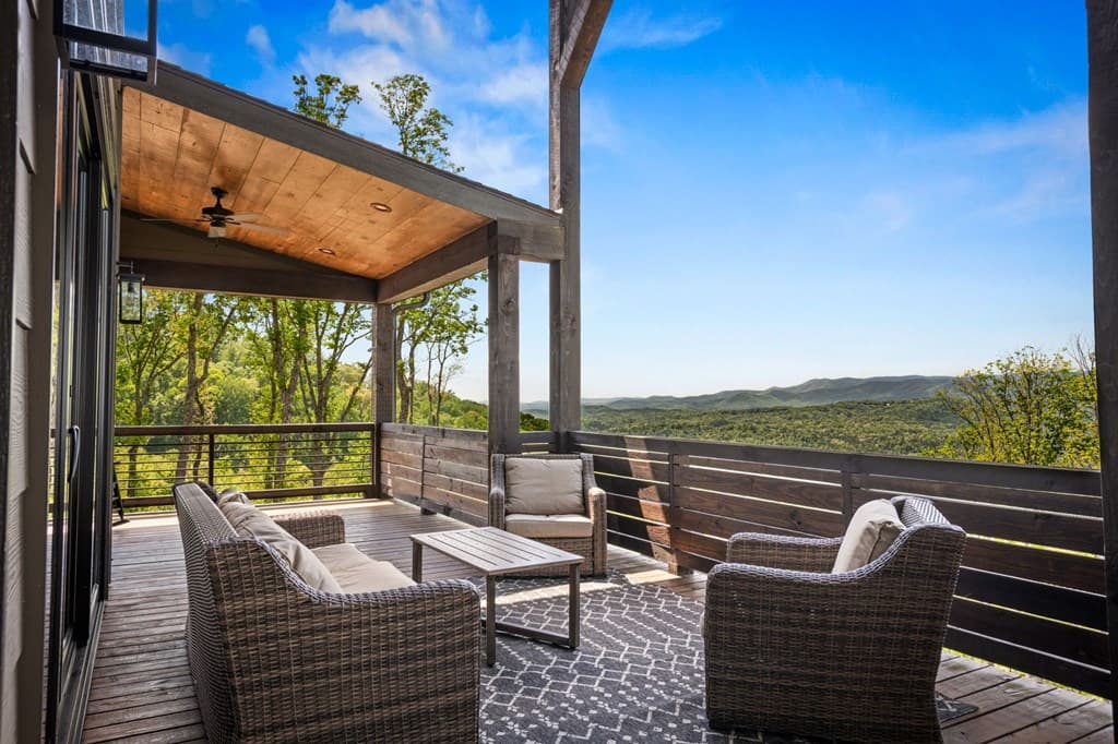 802 Overlook Drive, Blue Ridge GA 30513 - Photo