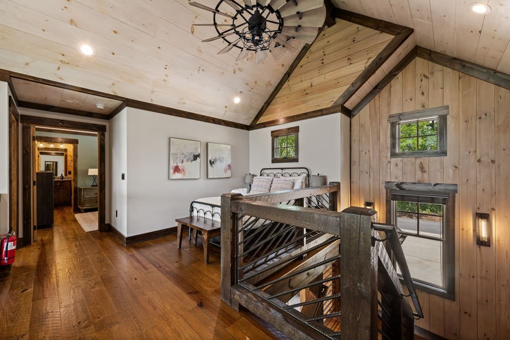802 Overlook Drive, Blue Ridge GA 30513 - Photo